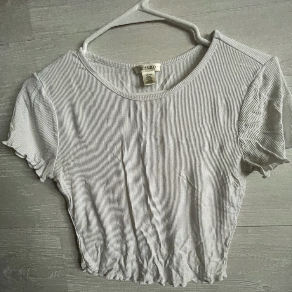 White cropped t-shirt